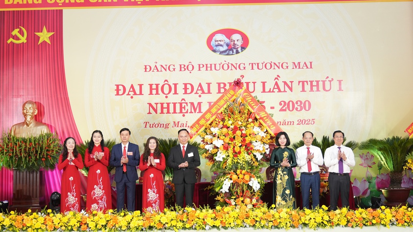 NHỮNG HÌNH ẢNH ẤN TƯỢNG TẠI ĐẠI HỘI ĐẠI BIỂU ĐẢNG BỘ PHƯỜNG TƯƠNG MAI LẦN THỨ I, NHIỆM KỲ 2025-2030