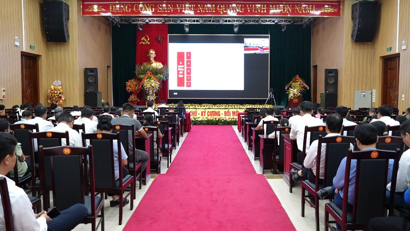 XÃ THANH OAI: THAM DỰ HỘI NGHỊ TRIỂN KHAI THỰC HIỆN NGHỊ QUYẾT SỐ 66-NQ/TW CỦA BỘ CHÍNH TRỊ VỀ ĐỔI MỚI CÔNG TÁC XÂY DỰNG VÀ THI HÀNH PHÁP LUẬT ĐÁP ỨNG YÊU CẦU PHÁT TRIỂN ĐẤT NƯỚC TRONG KỶ NGUYÊN MỚI