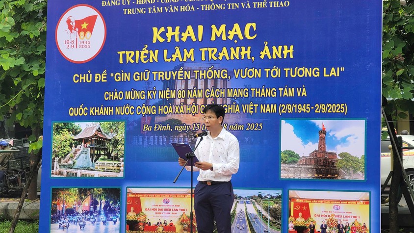 Phường Ba Đình tổ chức triển lãm “Gìn giữ truyền thống, vươn tới tương lai”
