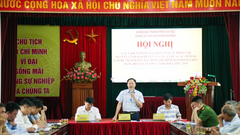 Đảng ủy xã tổ chức hội nghị lấy ý kiến các đồng chí nguyên lãnh đạo chủ chốt xã góp ý vào dự thảo Báo cáo chính trị Đại hội Đại biểu Đảng bộ xã lần thứ nhất, nhiệm kỳ 2025-2030