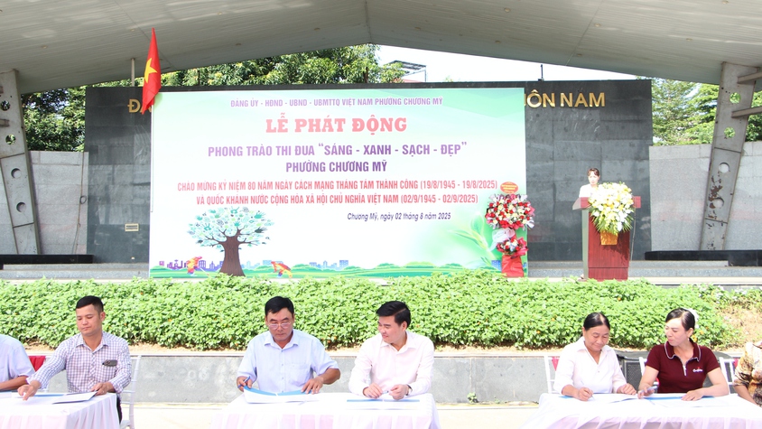 Phường Chương Mỹ phát động phong trào “Sáng - Xanh - Sạch - Đẹp”, ra quân tổng vệ sinh môi trường