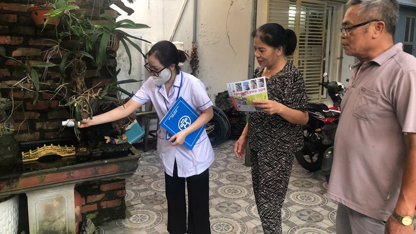 Phường Long Biên ra quân tổng vệ sinh môi trường phòng, diệt bọ gậy, phòng chống dịch sốt xuất huyết