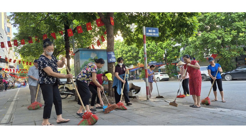 100% các Tổ dân phố hưởng ứng tham gia tổng vệ sinh môi trường trên địa bàn phường