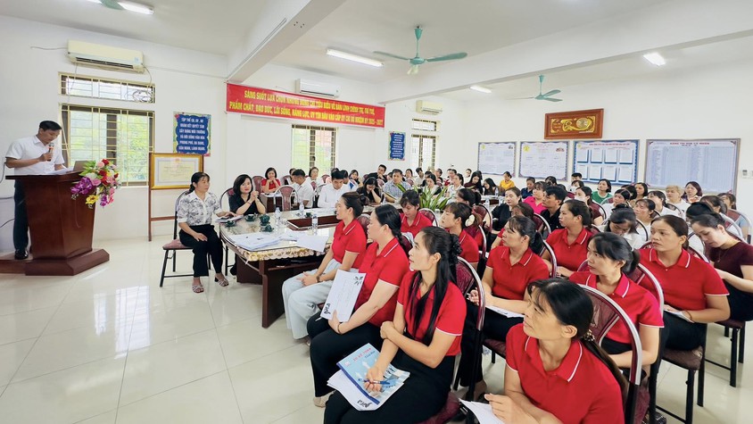 XÃ BA VÌ TỔ CHỨC TẬP HUẤN CÔNG TÁC ĐẢM BẢO AN TOÀN THỰC PHẨM TẠI CÁC NHÀ TRƯỜNG TRÊN ĐỊA BÀN XÃ BA VÌ NĂM 2025