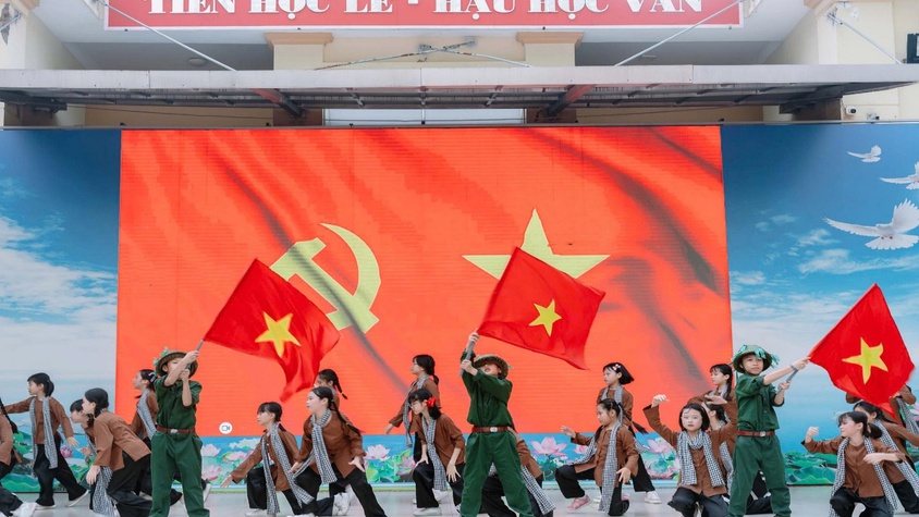Trường Tiểu học Nam Trung Yên: Bồi đắp tinh thần yêu nước cho học sinh nhân dịp Kỷ niệm 80 năm Cách mạng tháng Tám thành công và Quốc khánh 2/9