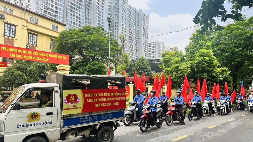 PHƯỜNG VĨNH TUY TỔ CHỨC ĐOÀN XE CỔ ĐỘNG CHÀO MỪNG ĐẠI HỘI ĐẢNG BỘ PHƯỜNG VÀ KỶ NIỆM 80 NĂM CÁCH MẠNG THÁNG TÁM (19/8/1945-19/8/2025) VÀ QUỐC KHÁNH NƯỚC CHXHCN VIỆT NAM (02/9/1945-02/9/205)