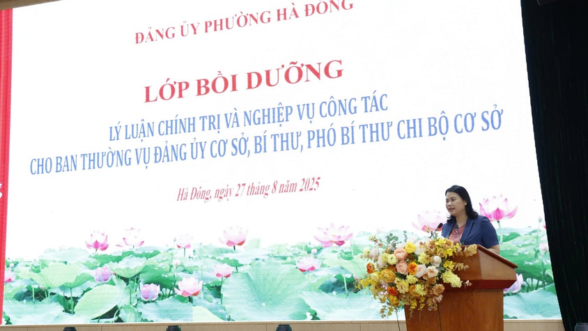 Hơn 100 đồng chí thuộc BTV Đảng ủy, Bí thư, Phó Bí thư chi bộ cơ sở được bồi dưỡng lý luận chính trị và nghiệp vụ công tác