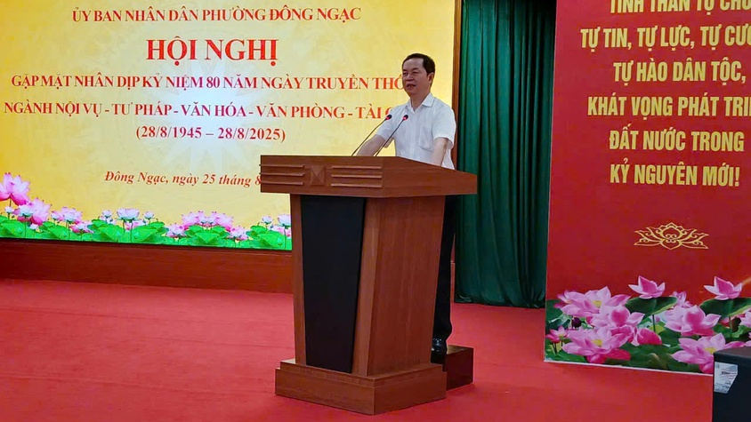 PHƯỜNG ĐÔNG NGẠC TỔ CHỨC GẶP MẶT NHÂN DỊP KỶ NIỆM 80 NĂM NGÀY TRUYỀN THỐNG NGÀNH NỘI VỤ, VĂN PHÒNG, TƯ PHÁP, VĂN HÓA, TÀI CHÍNH (28/8/1945 – 28/8/2025)