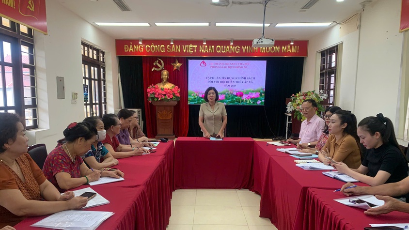 Phường Láng  tập huấn tín dụng chính sách đối với cán bộ Hội đoàn thể phường, tổ chức gặp mặt các Tổ Tiết kiệm và vay vốn 