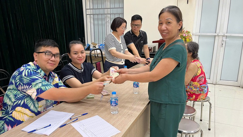 Ngọc Hà: Nhân dân phấn khởi nhận quà Tết Độc lập