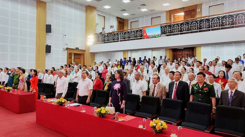 103 đảng viên phường Đại Mỗ được nhận Huy hiệu Đảng đợt 02/9/2025