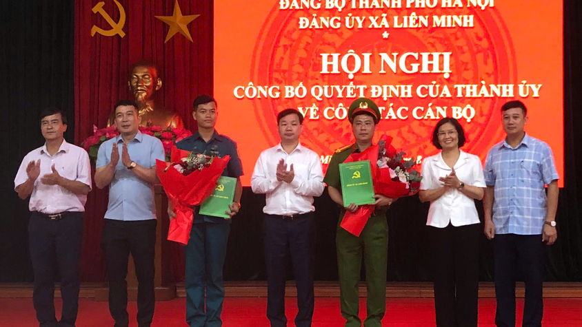 Công bố Quyết định, chỉ định nhân sự tham gia Ban chấp hành, Ban Thường vụ Đảng ủy xã Liên Minh, nhiệm kỳ 2025 - 2030
