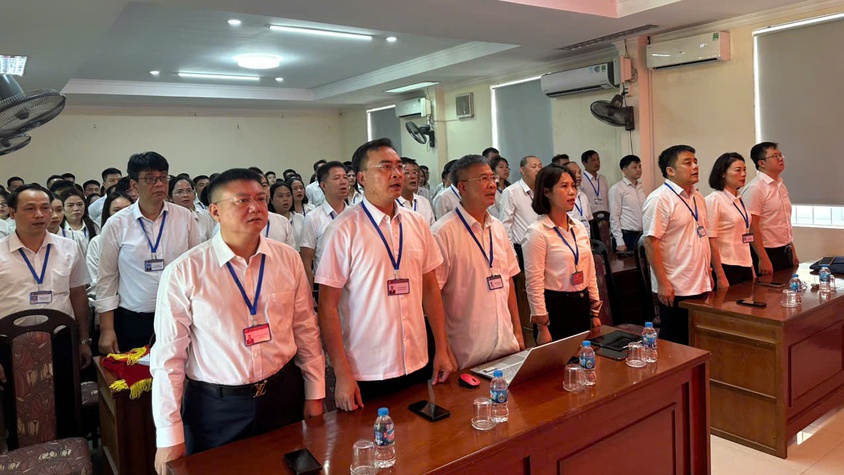Lễ sinh hoạt dưới cờ tháng 8/2025 cơ quan UBND phường Bồ Đề