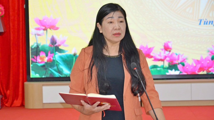 Đoàn công tác số 9 của Ban Thường vụ Thành ủy Hà Nội làm việc với Đảng ủy phường Tùng Thiện về công tác chuẩn bị Đại hội Đảng