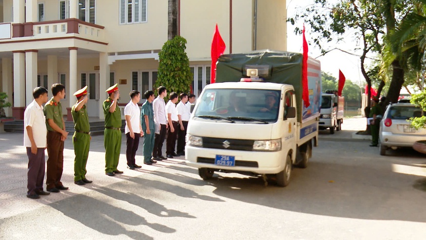 ỨNG HOÀ RA QUÂN TẤN CÔNG, TRẤN ÁP TỘI PHẠM; TỔNG KIỂM TRA, XỬ LÝ VI PHẠM VỀ TRẬT TỰ ĐÔ THỊ, TRẬT TỰ XÂY DỰNG, VỆ SINH MÔI TRƯỜNG VÀ XÂY DỰNG VĂN MINH ĐÔ THỊ.