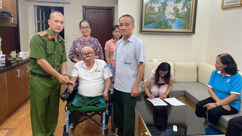 Phường Long Biên triển khai tặng quà nhân dịp Quốc khánh 2/9