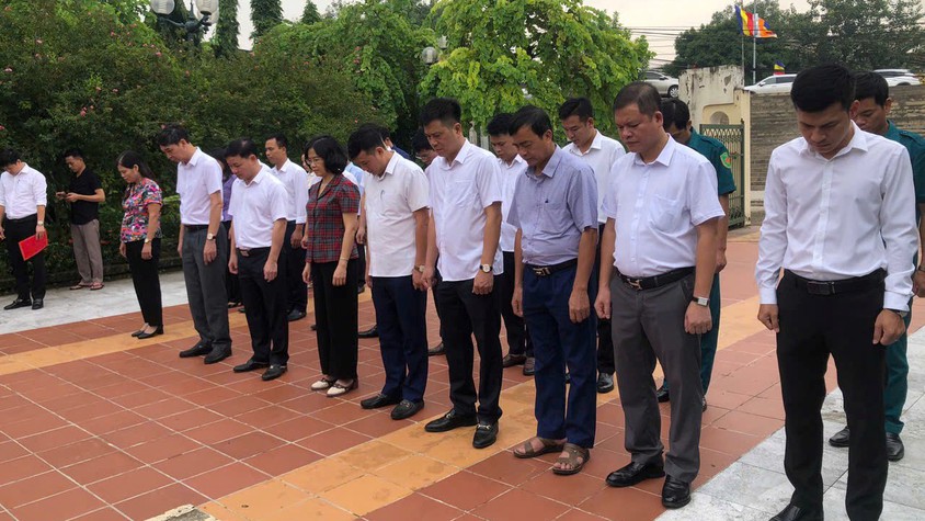 Dâng hương nhân kỷ niệm 80 năm Quốc khánh nước Cộng hòa xã hội chủ nghĩa Việt Nam (02/9/1945 - 02/9/2025)