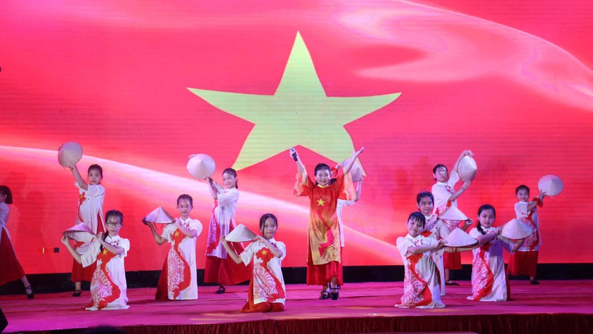 Đặc sắc, ấn tượng, giàu cảm xúc Chương trình nghệ thuật “Nhớ mùa thu Độc lập” chào mừng 80 năm Quốc khánh