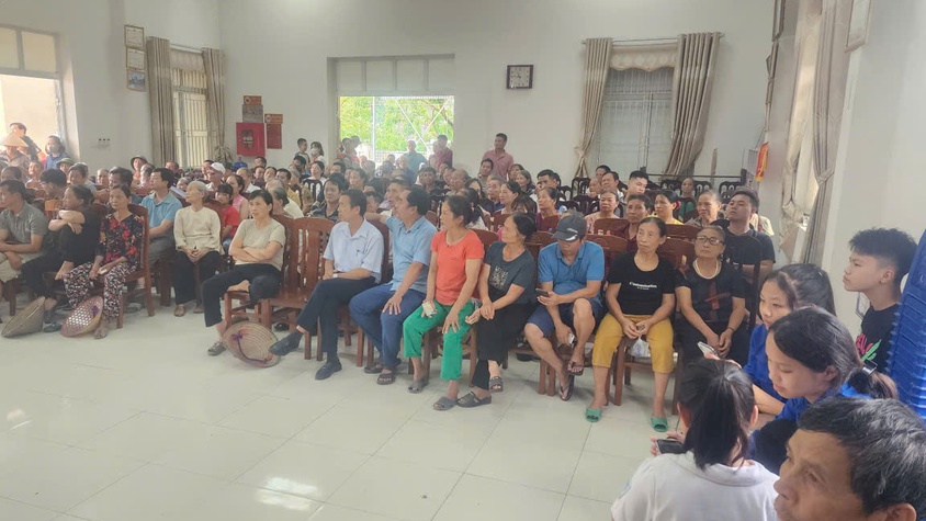 Tam Hưng kịp thời trao quà Tết độc lập đến người dân