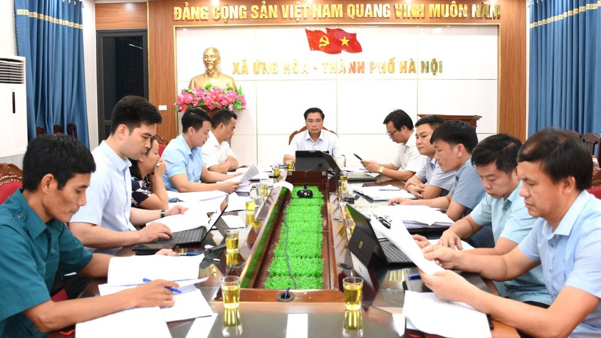 UBND XÃ ỨNG HÒA TỔ CHỨC HỘI NGHỊ GIAO BAN CÔNG TÁC THÁNG 9/2025