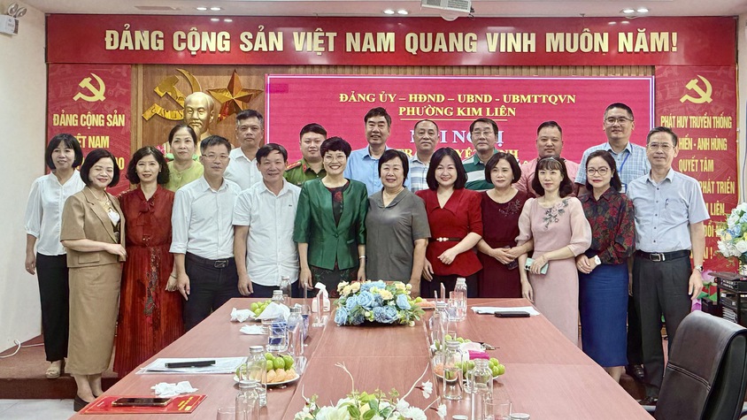 ĐẢNG ỦY - HĐND - UBND - ỦY BAN MTTQ VIỆT NAM PHƯỜNG KIM LIÊN TỔ CHỨC HỘI NGHỊ TRAO QUYẾT ĐỊNH NGHỈ CÔNG TÁC ĐỐI VỚI CÁN BỘ, CÔNG CHỨC THEO NGHỊ ĐỊNH 178/2024/NĐ-CP VÀ NGHỊ ĐỊNH SỐ 67/2025/NĐ-CP (SỬA ĐỔI, BỔ SUNG) CỦA CHÍNH PHỦ