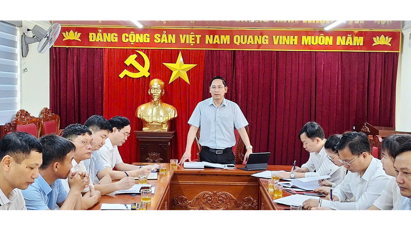Thường trực HĐND xã giao ban với tổ trưởng, tổ phó tổ đại biểu HĐND xã