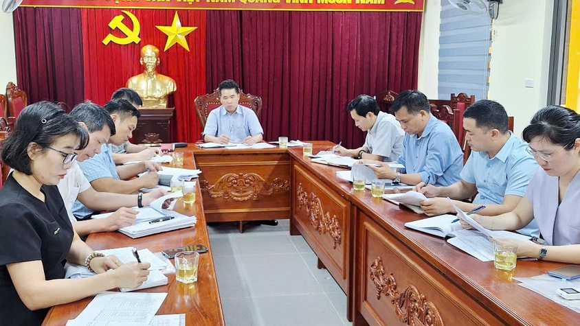 UBND xã Hát Môn làm việc với Ban Quản lý dự án đầu tư - hạ tầng