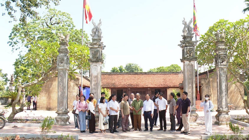 BÁO HÀ NỘI MỚI VỀ NGUỒN TẠI XÃ ỨNG HOÀ: KHƠI DẬY TRUYỀN THỐNG, BỒI ĐẮP ĐỘNG LỰC PHÁT TRIỂN NÔNG THÔN MỚI.