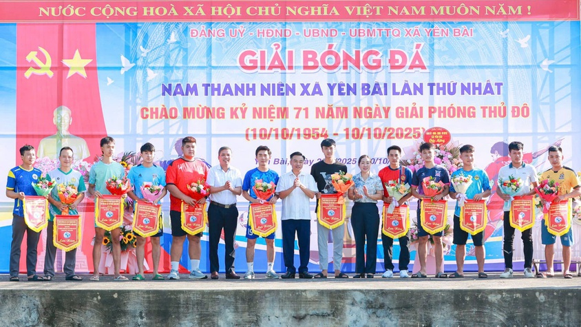 Xã Yên Bài khai mạc giải bóng đá nam thanh niên xã Yên Bài lần thứ nhất, năm 2025