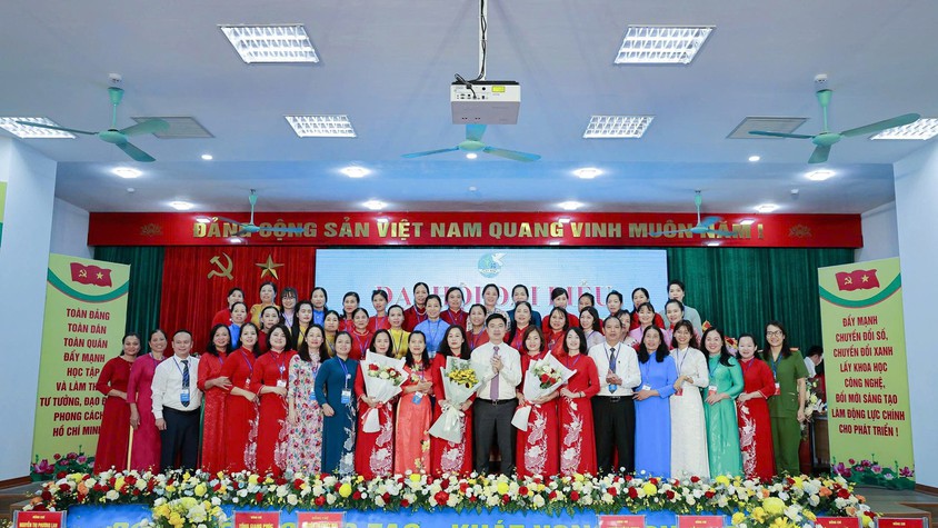 ĐẠI HỘI ĐẠI BIỂU HỘI LHPN XÃ ĐA PHÚC LẦN THỨ I, NHIỆM KỲ 2025-2030 THÀNH CÔNG TỐT ĐẸP