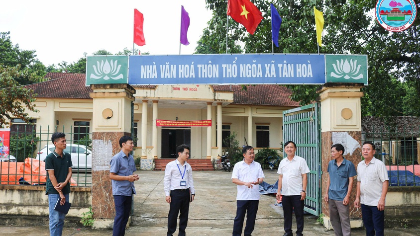 CHỦ TỊCH UBND XÃ HƯNG ĐẠO KIỂM TRA CÔNG TÁC BẢO VỆ MÔI TRƯỜNG TẠI LÀNG NGHỀ THÔN 12