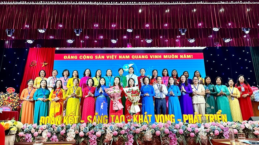 Khẳng định vai trò của phụ nữ trong xây dựng phường Cầu Giấy văn minh, hiện đại