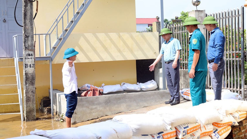 Quảng Bị: Triển khai công tác khắc phục hậu quả sau cơn bão số 5 tại một số thôn, xóm trên địa xã