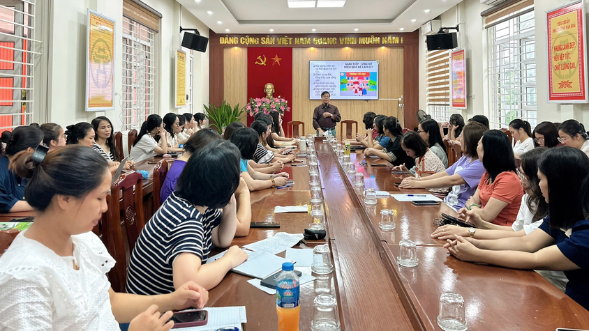 Trường Tiểu học Yên Sở tổ chức tập huấn giao tiếp ứng xử cho toàn thể cán bộ giáo viên, nhân viên nhà trường