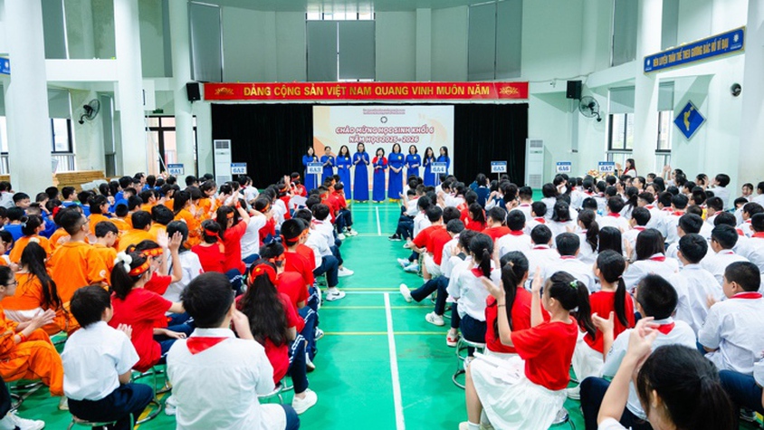 THCS HOÀNG MAI: ẤM ÁP CHÀO ĐÓN HỌC SINH LỚP 6 NIÊN KHÓA 2025 - 2029