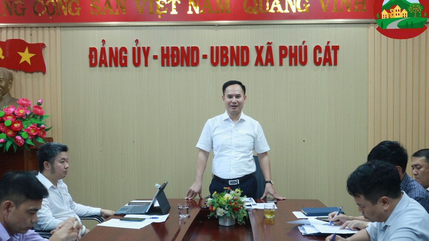 Hội nghị họp tập thể UBND xã Phú Cát – nghe báo cáo thực hiện nhiệm vụ tháng 8, triển khai nhiệm vụ tháng 9