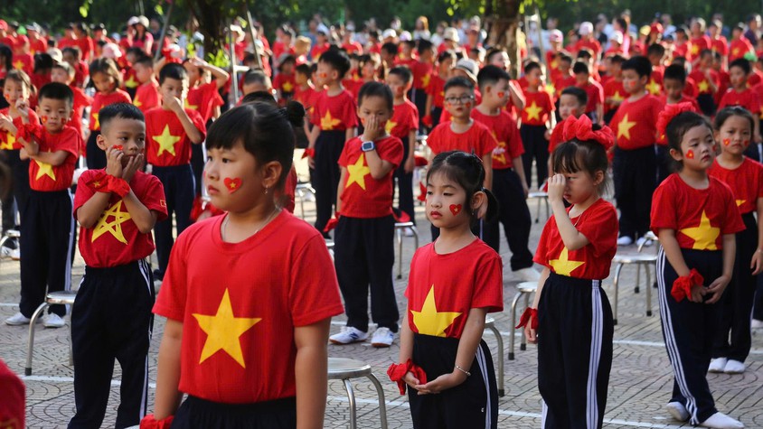 Trên 21.700 học sinh phường Dương Nội  hân hoan bước vào năm học mới 2025-2026