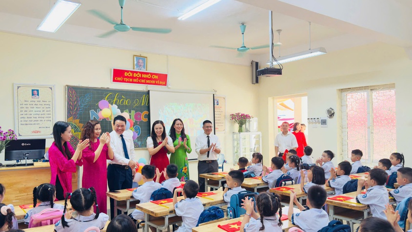 Xuân Đỉnh: Gần 13 nghìn học sinh tưng bưng khai giảng năm học 2025 – 2026