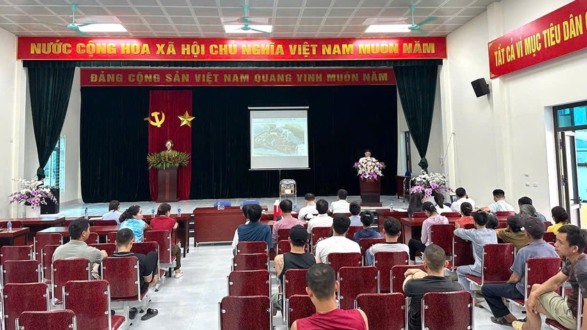Phòng Kinh tế và Ban Quản lý dự án đầu tư -Hạ tầng xã Thư Lâm tổ chức nghị triển khai dự án xây dựng hoàn thiện HTKT thôn Lỗ Giao.
