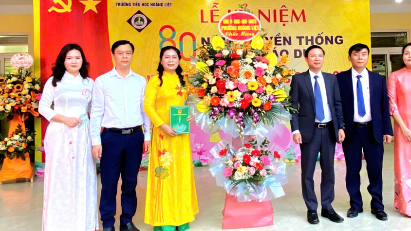 Trường Tiểu học Hoàng Liệt tưng bừng khai giảng năm học mới 2025-2026 và kỉ niệm 80 năm thành lập Bộ Giáo dục và Đào tạo
