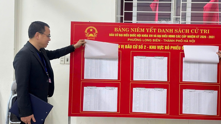 Long Biên: Niêm yết công khai danh sách cử tri kịp thời, chính xác, đúng quy định