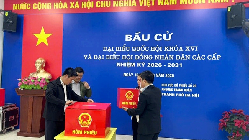 Sẵn sàng cho “Ngày hội lớn” - Thường trực Đảng ủy phường Thanh Xuân kiểm tra công tác chuẩn bị bầu cử