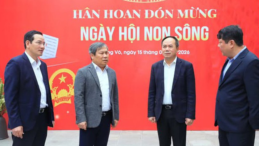 Chủ tịch UBND TP Hà Nội Vũ Đại Thắng kiểm tra công tác chuẩn bị bầu cử tại các phường: Ba Đình, Ngọc Hà, Giảng Võ.