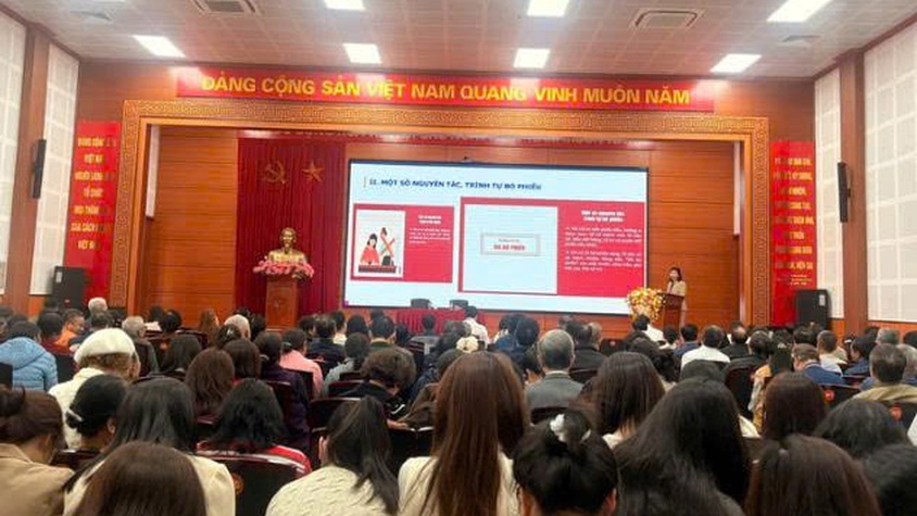 Phường Long Biên nâng cao nghiệp vụ cho các Tổ bầu cử, sẵn sàng cho ngày bầu cử