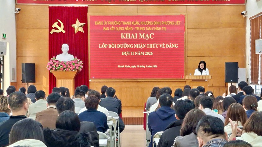 Khai giảng Lớp bồi dưỡng nhận thức về Đảng