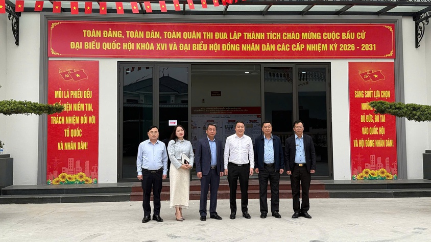 BÍ THƯ ĐẢNG ỦY XÃ SÓC SƠN BÙI BẢO TUẤN KIỂM TRA CÔNG TÁC CHUẨN BỊ BẦU CỬ TẠI CÁC ĐƠN VỊ LỰC LƯỢNG VŨ TRANG