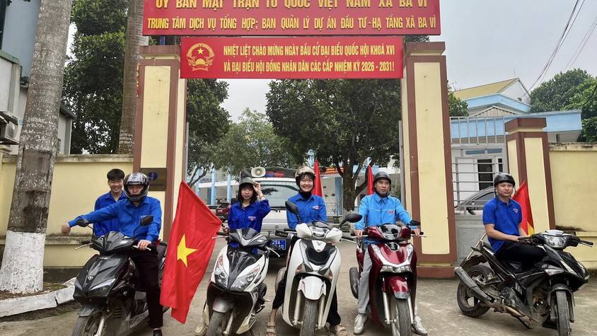 ĐOÀN XÃ BA VÌ TUYÊN TRUYỀN LƯU ĐỘNG VỀ BẦU CỬ