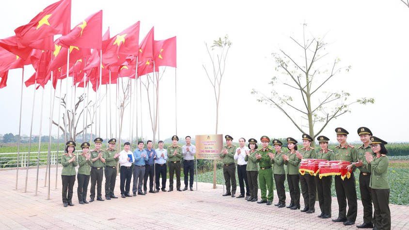 Khánh thành công trình Cụm cờ và đường hoa phong linh tại xã Minh Châu chào mừng bầu cử Quốc hội khóa XVI và HĐND các cấp nhiệm kỳ 2026 – 2031.