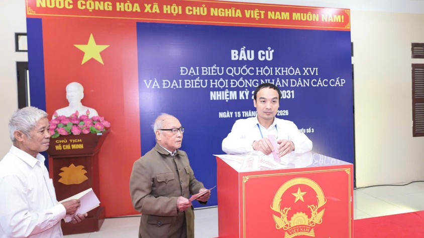 Khu vực bỏ phiếu số 3 - Điểm cầu trực tiếp của Báo và Phát thanh truyền hình Hà Nội.