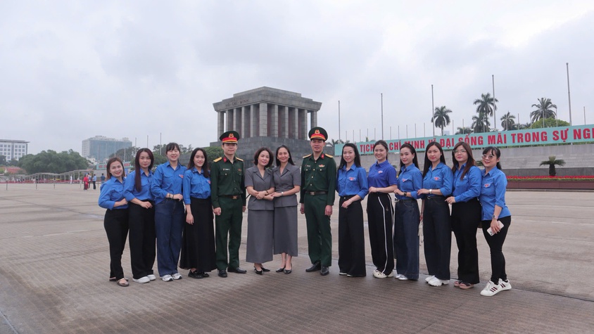 Sôi nổi chuỗi hoạt động kỷ niệm 95 năm ngày thành lập Đoàn TNCS Hồ Chí Minh tại trường Mầm Non Chu Văn An